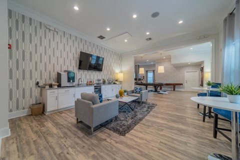 Resident Lounge at The Oxmoor in Birmingham, AL